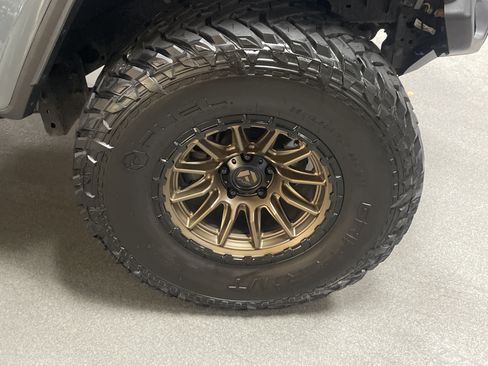 Used 2024 Jeep Wrangler Unlimited Sahara AWD/4WD image 13