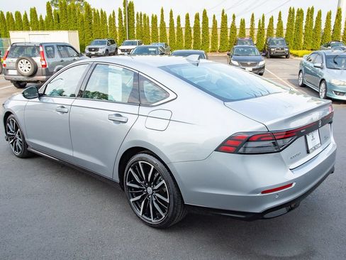 Used 2023 Honda Accord Touring image 10