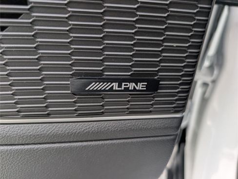 Used 2022 Jeep Grand Cherokee Limited AWD/4WD image 22