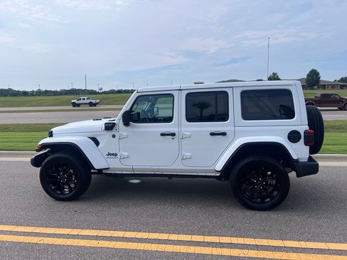 Used 2025 Jeep Wrangler Unlimited Sport S 4xe AWD/4WD image 6