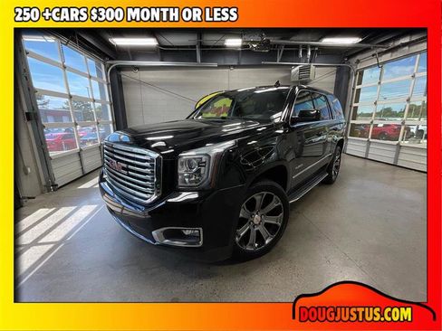 Used 2017 GMC Yukon SLT w/ Premium Edition AWD/4WD image 1
