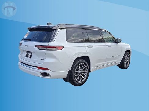 Certified 2025 Jeep Grand Cherokee L Summit AWD/4WD image 8
