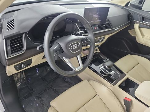 Used 2024 Audi Q5 2.0T Premium Plus w/ Premium Plus Package AWD/4WD image 9