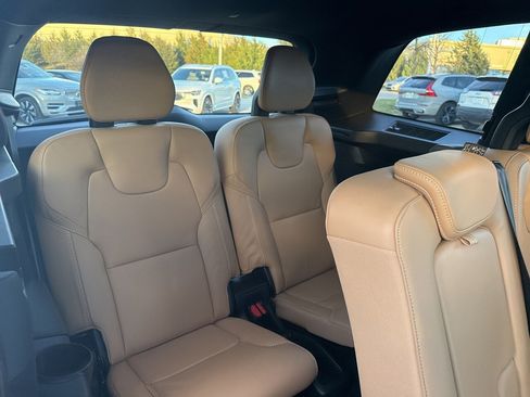 Used 2023 Volvo XC90 B6 Ultimate w/ Protection Package Premier image 17
