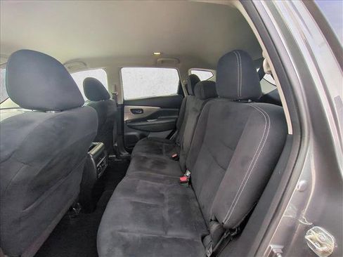 Used 2018 Nissan Murano S image 17