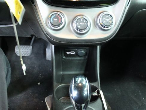 Used 2020 Chevrolet Spark LT image 17