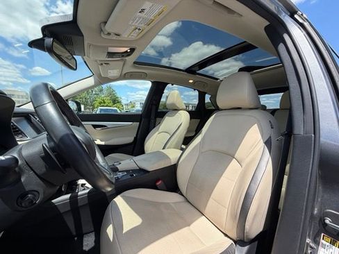 Used 2020 INFINITI QX50 Sensory w/ Proactive Package AWD/4WD image 19