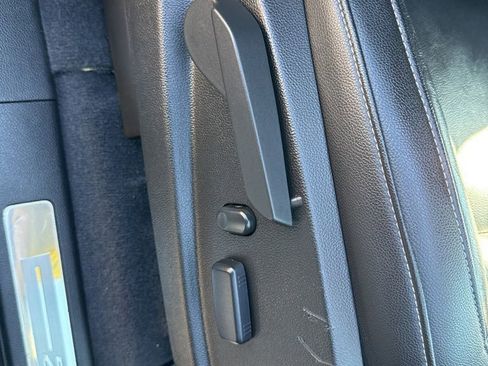 Used 2020 Chevrolet Colorado ZR2 image 19