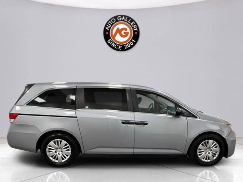 Used 2016 Honda Odyssey LX image 8