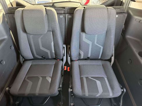 Used 2015 Ford Transit Connect XLT image 10