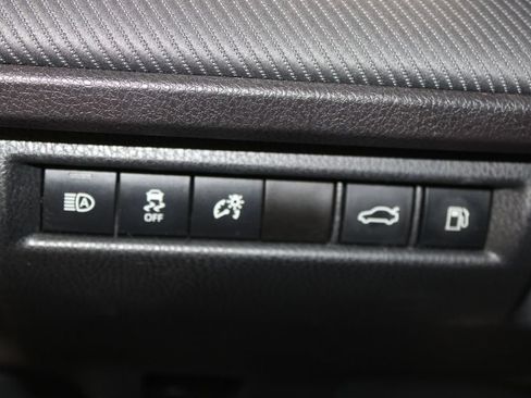 Used 2025 Toyota Camry SE FWD image 46