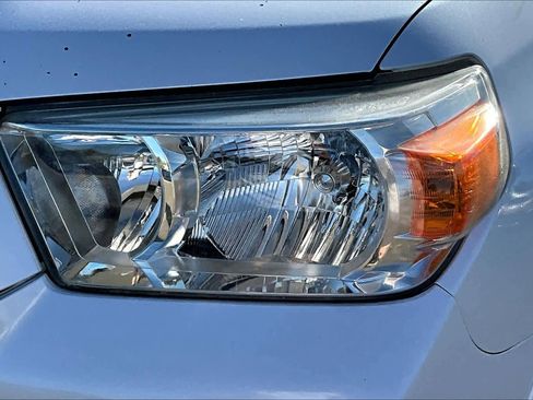 Used 2010 Toyota 4Runner Limited image 27