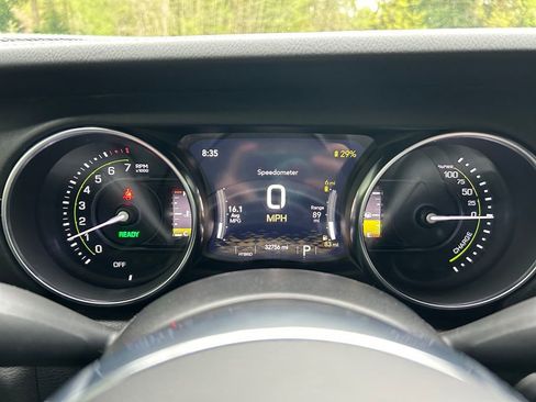 Used 2023 Jeep Wrangler Unlimited Sahara AWD/4WD image 14