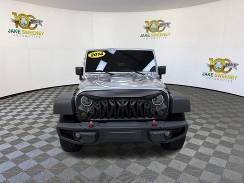 Used 2014 Jeep Wrangler Unlimited Rubicon AWD/4WD image 3