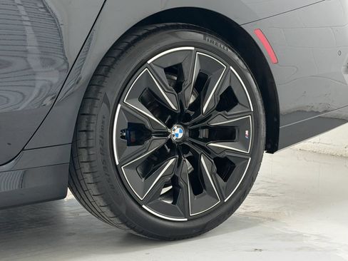 Used 2023 BMW 740i w/ Parking Assistance Package RWD image 98