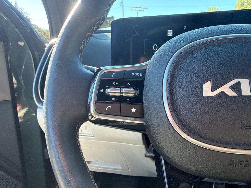 Used 2025 Kia Sorento SX Prestige AWD/4WD image 9