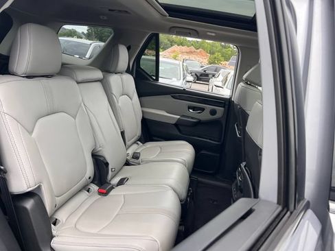 Used 2023 Honda Pilot Touring image 31
