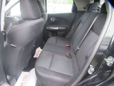 Used 2014 Nissan Juke S image 25