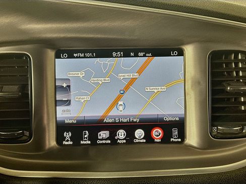 Used 2019 Dodge Charger R/T w/ Blacktop Package RWD image 21
