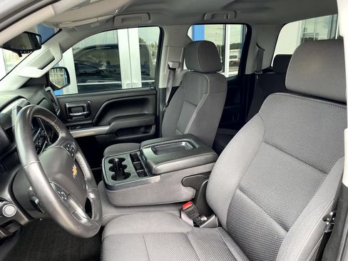 Used 2018 Chevrolet Silverado 1500 LT AWD/4WD image 11