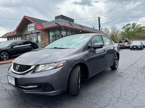 Used 2015 Honda Civic SE image 3