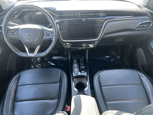 Used 2023 Chevrolet Bolt EUV LT w/ Comfort Package image 13