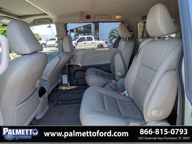 Used 2016 Toyota Sienna XLE FWD image 14