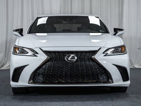 Used 2021 Lexus ES 350 F Sport w/ Accessory Package FWD image 2