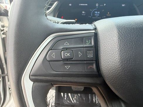 Used 2023 Jeep Grand Cherokee L Laredo AWD/4WD image 14