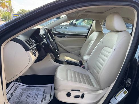 Used 2017 Volkswagen Passat 1.8T SEL Premium FWD image 10