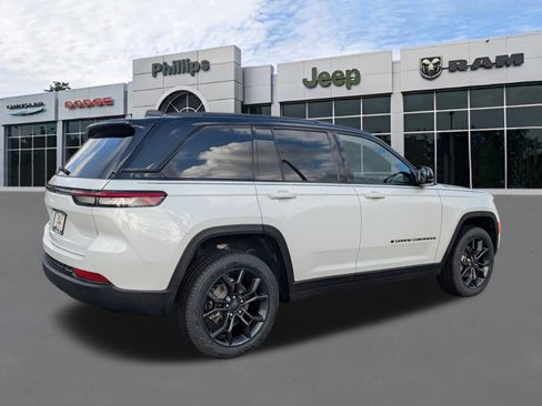 New 2025 Jeep Grand Cherokee Limited w/ Trailer Tow Package image 3