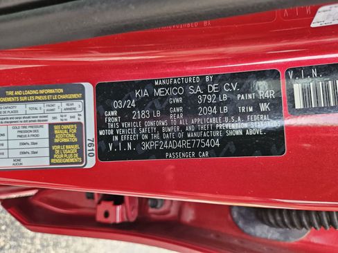 Used 2024 Kia Forte LXS w/ LXS Technology Package FWD image 29