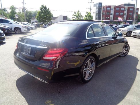 Used 2018 Mercedes-Benz E 400 4MATIC Sedan w/ Premium 1 Package image 4