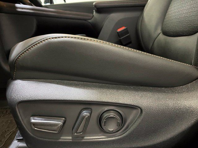 Certified 2026 Toyota Sienna XLE Woodland Edition AWD/4WD image 17