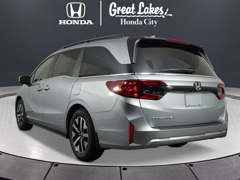 New 2026 Honda Odyssey EX-L image 3