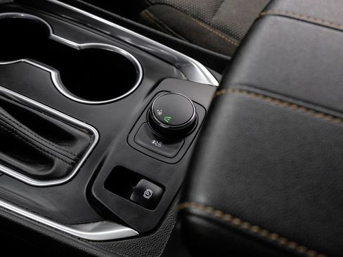 Used 2020 Chevrolet Traverse LS w/ LPO, Floor Liner Package image 31