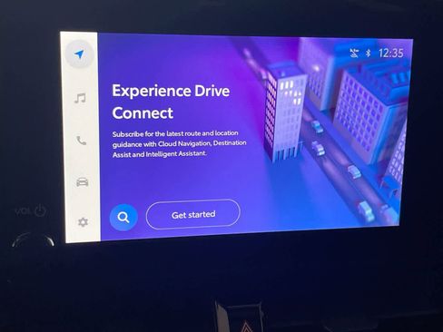 Certified 2023 Toyota Corolla Cross LE w/ Moonroof Package image 18