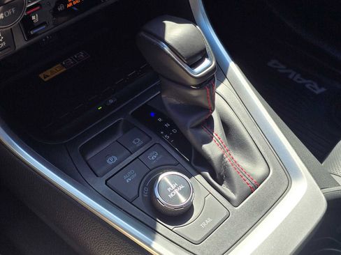 Used 2024 Toyota RAV4 XSE w/ Premium Package image 35