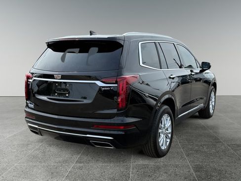 Used 2025 Cadillac XT6 Luxury FWD image 6