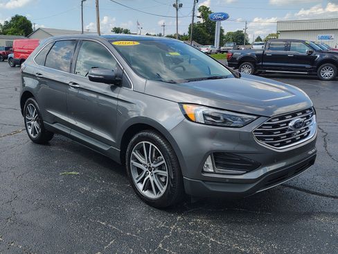 Used 2024 Ford Edge Titanium w/ Equipment Group 301A AWD/4WD image 3