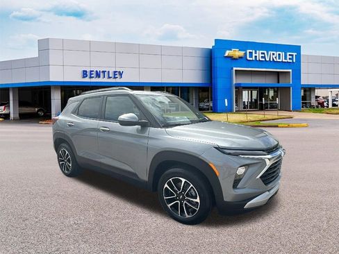 New 2026 Chevrolet TrailBlazer LT FWD image 8