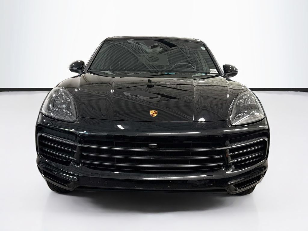 Used 2022 Porsche Cayenne Platinum Edition AWD/4WD image 2