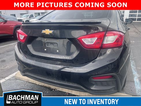 Used 2018 Chevrolet Cruze Premier w/ RS Package FWD image 6