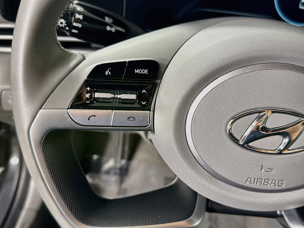 Certified 2023 Hyundai Elantra SEL w/ Convenience Package FWD image 22
