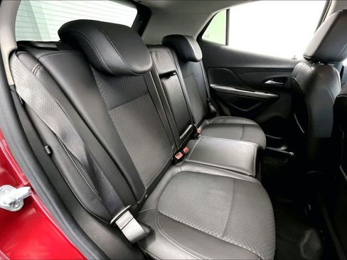 Used 2022 Buick Encore Preferred w/ Safety Package image 28