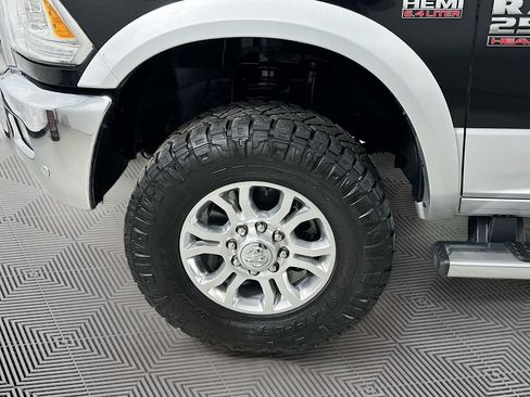 Used 2018 RAM 2500 Laramie w/ Convenience Group image 28