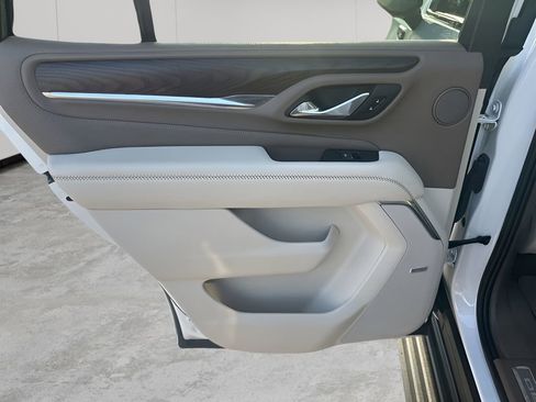 Used 2023 GMC Yukon Denali image 16