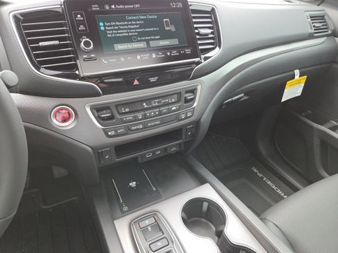 New 2026 Honda Ridgeline RTL image 32