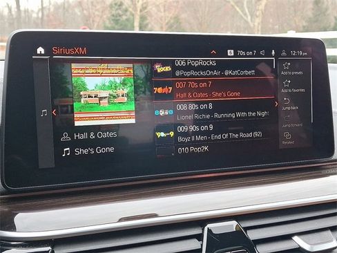 Used 2023 BMW M550i xDrive w/ Dynamic Handling Package image 20