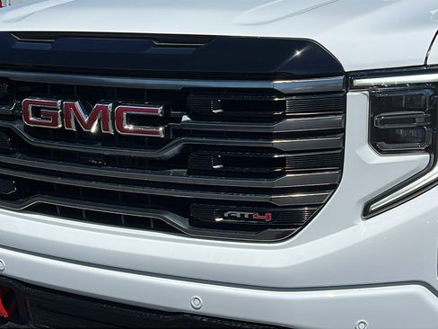 Certified 2025 GMC Sierra 1500 AT4 AWD/4WD image 10